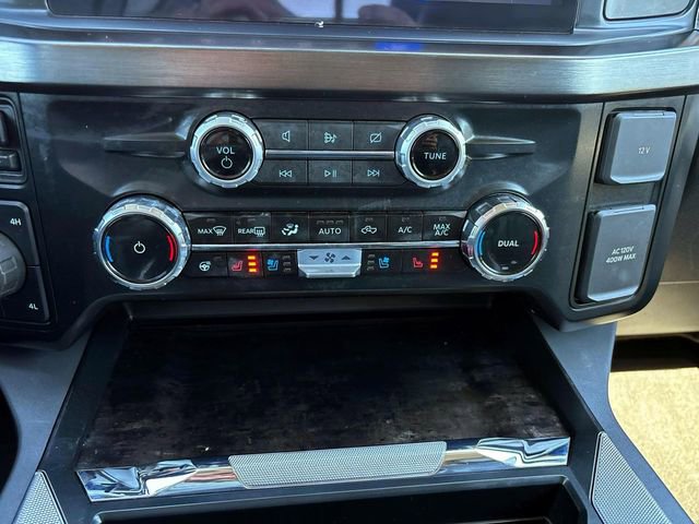 Used 2024 Ford F250 Lariat w/ Sport Appearance Package AWD/4WD image 25