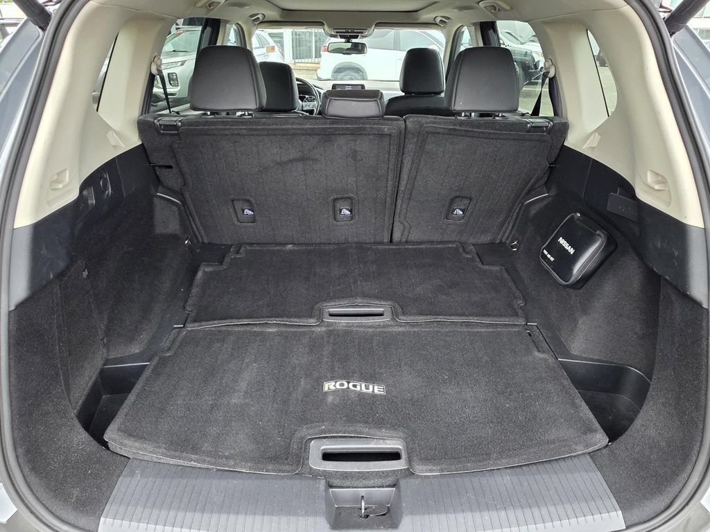 Used 2021 Nissan Rogue SL FWD image 15