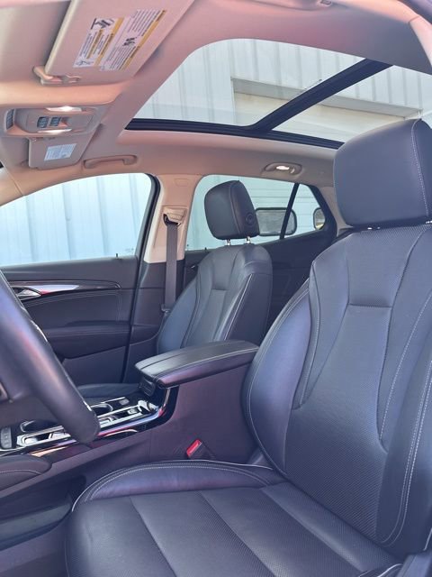 Used 2021 Buick Envision Essence w/ Sport Touring Package image 41