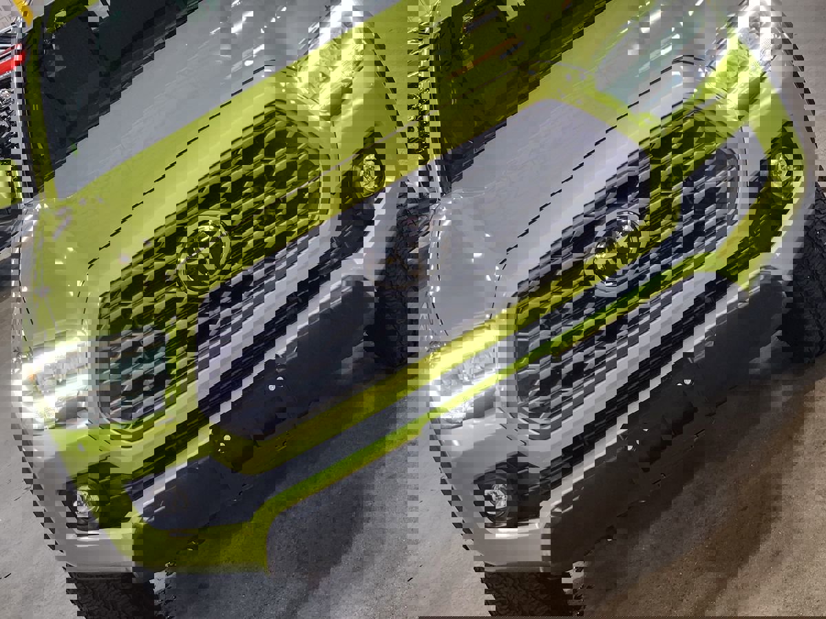 Used 2023 Toyota Tacoma TRD Off-Road image 19