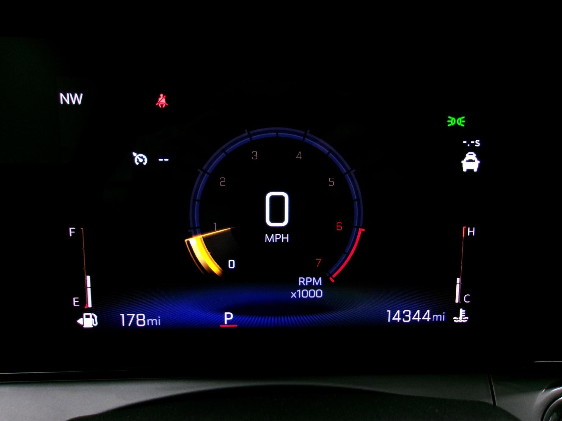 Certified 2024 Chevrolet Trax LT w/ Sunroof Package image 8