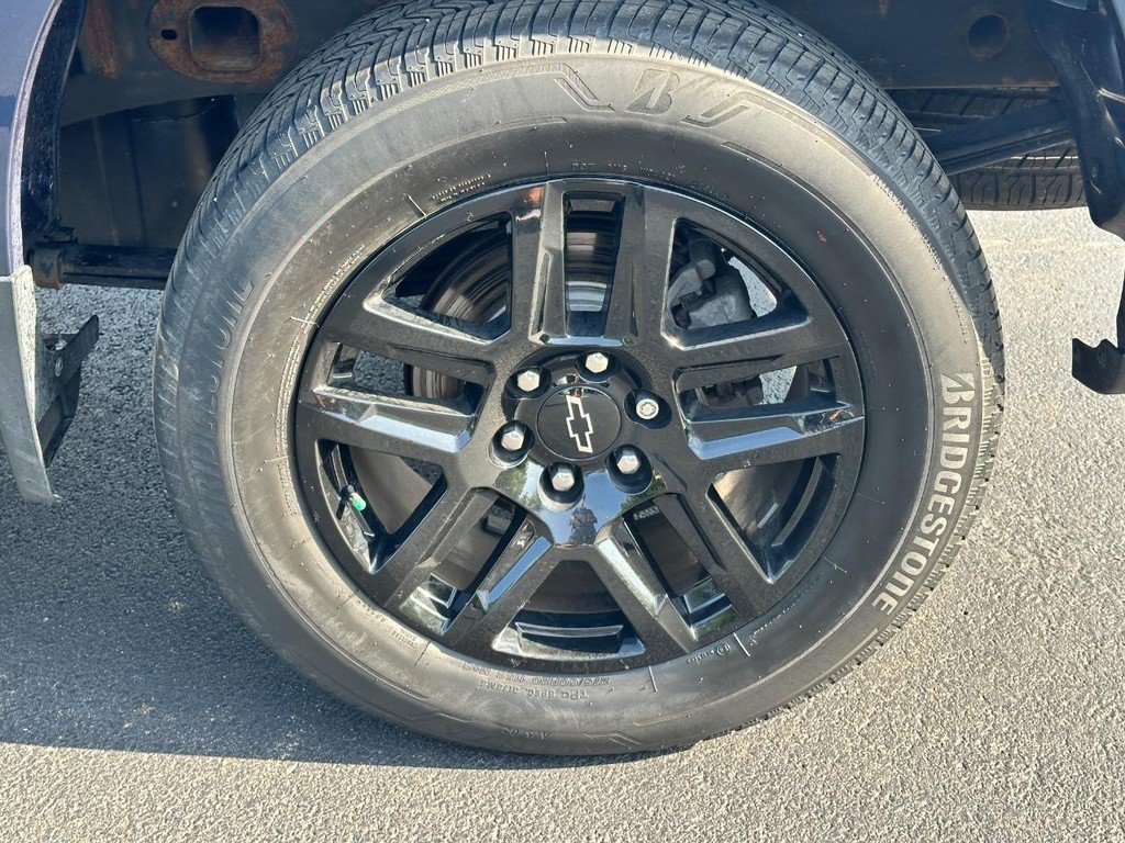 Used 2022 Chevrolet Silverado 1500 Custom AWD/4WD image 7