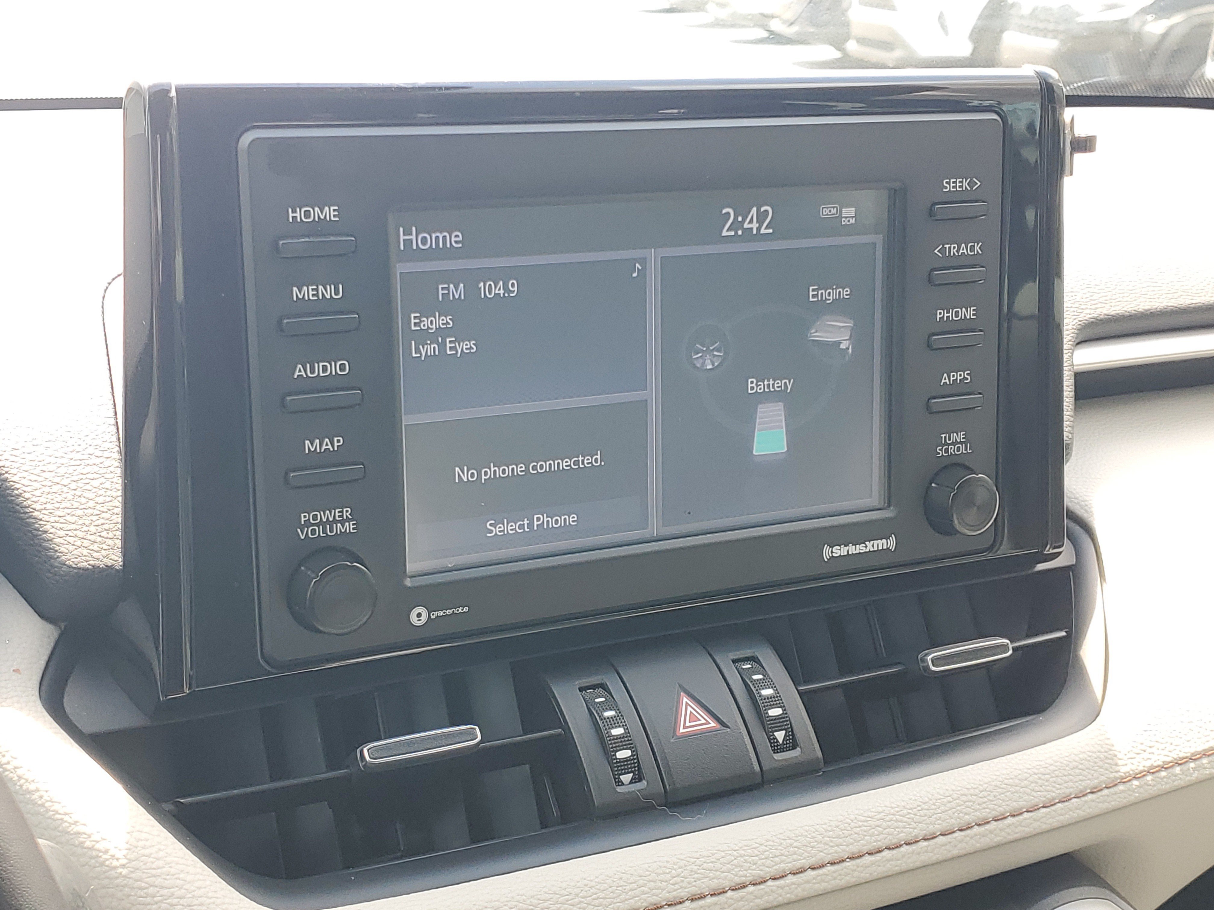 Used 2022 Toyota RAV4 XLE Premium AWD/4WD image 27