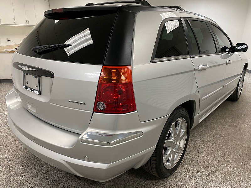 Used 2005 Chrysler Pacifica Limited image 5