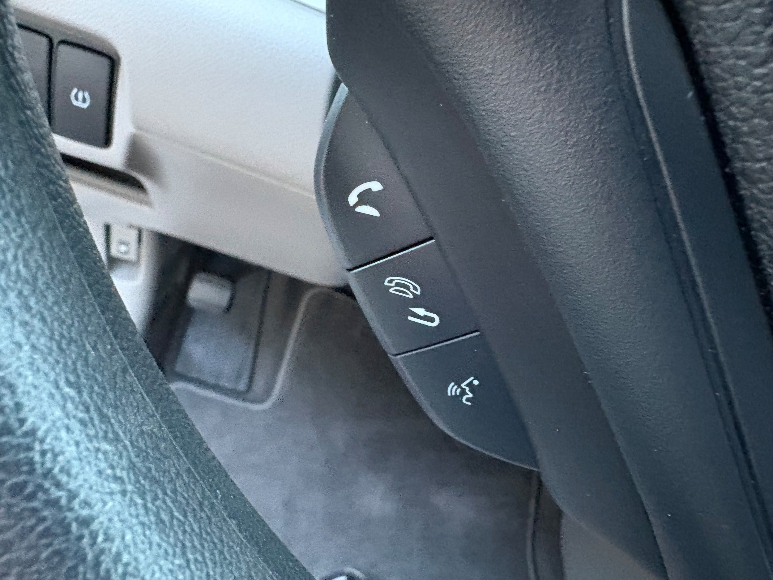 Used 2014 Honda CR-V LX image 35