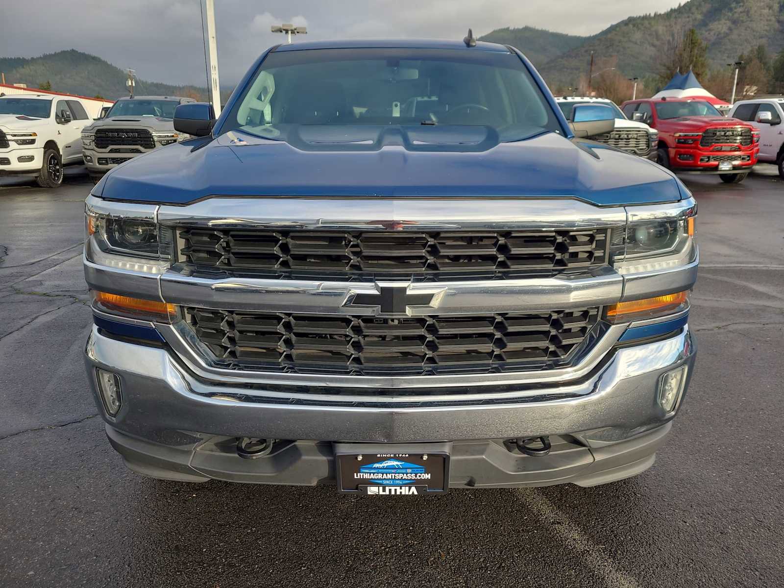 Used 2018 Chevrolet Silverado 1500 LT w/ All Star Edition image 14
