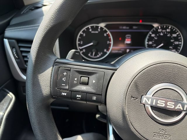Used 2024 Nissan Rogue S AWD/4WD image 19