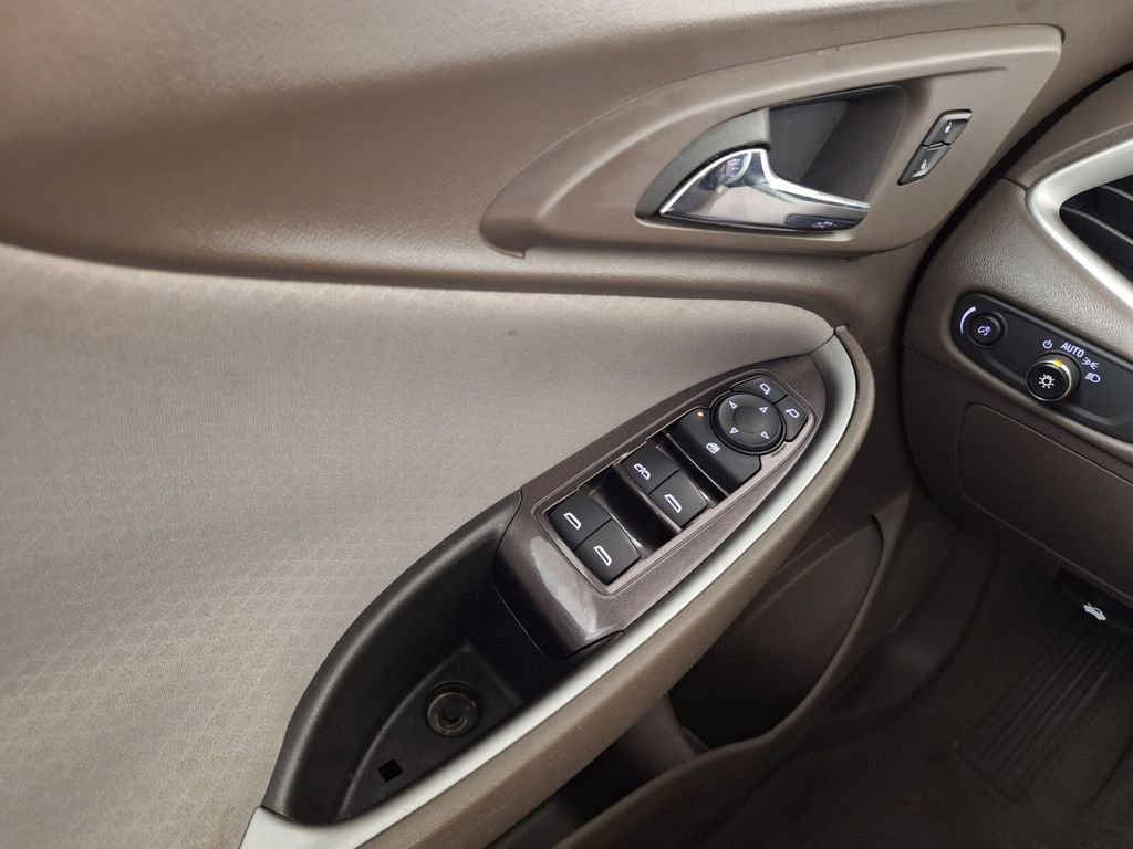 Used 2024 Chevrolet Malibu LT FWD image 20