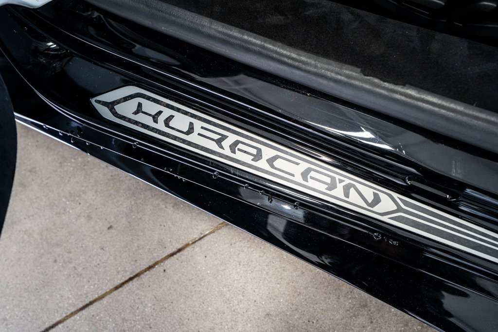 Used 2018 Lamborghini Huracan Performante image 50