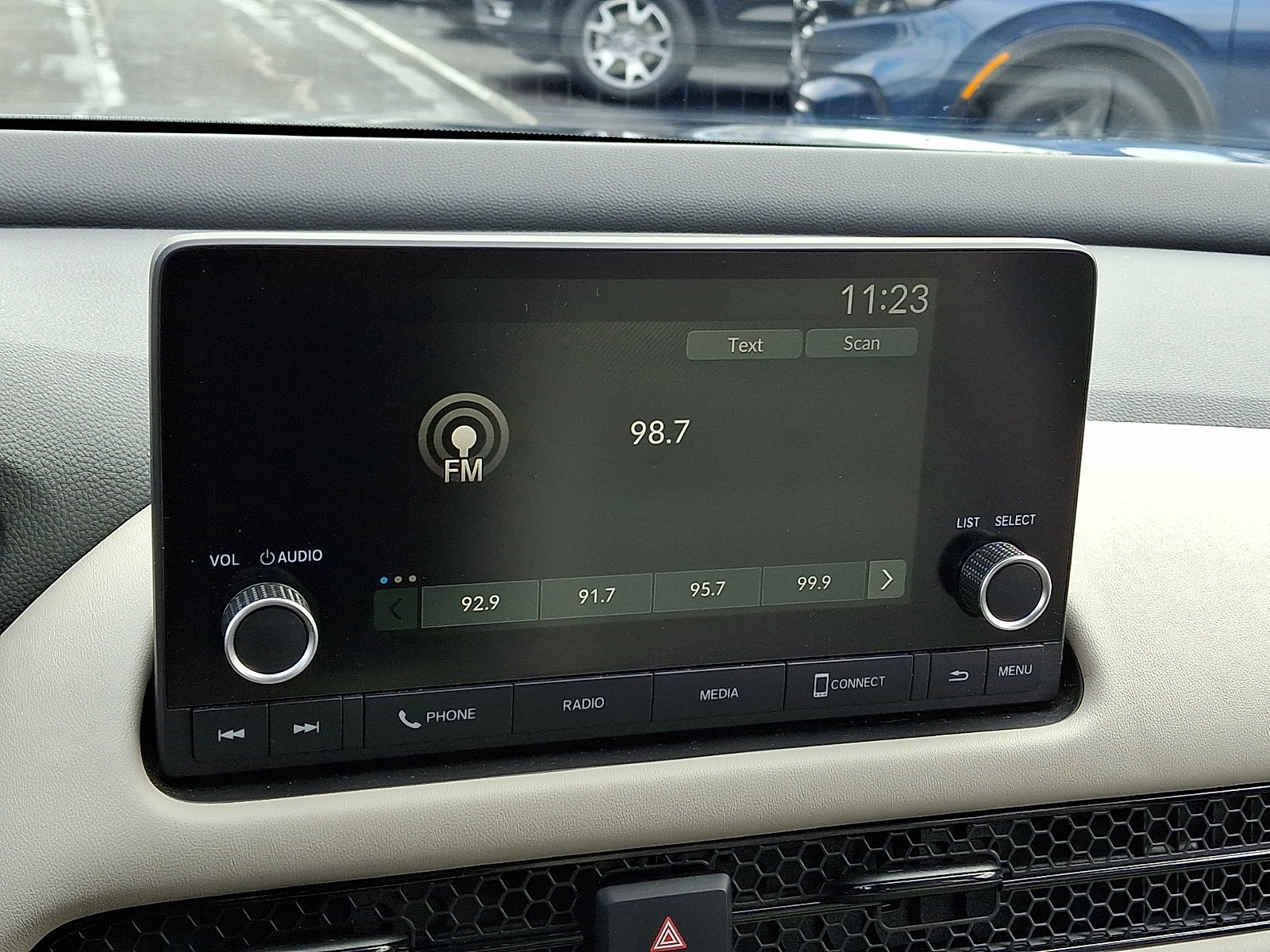 Certified 2023 Honda HR-V LX image 15