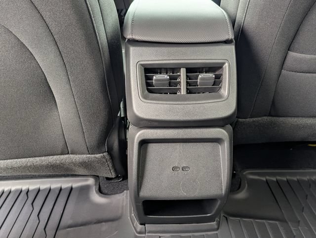 New 2026 Chevrolet Equinox EV LT w/ Comfort Package AWD/4WD image 6