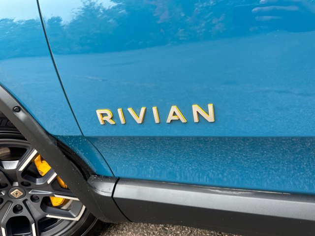 Used 2022 Rivian R1T Adventure AWD/4WD image 18