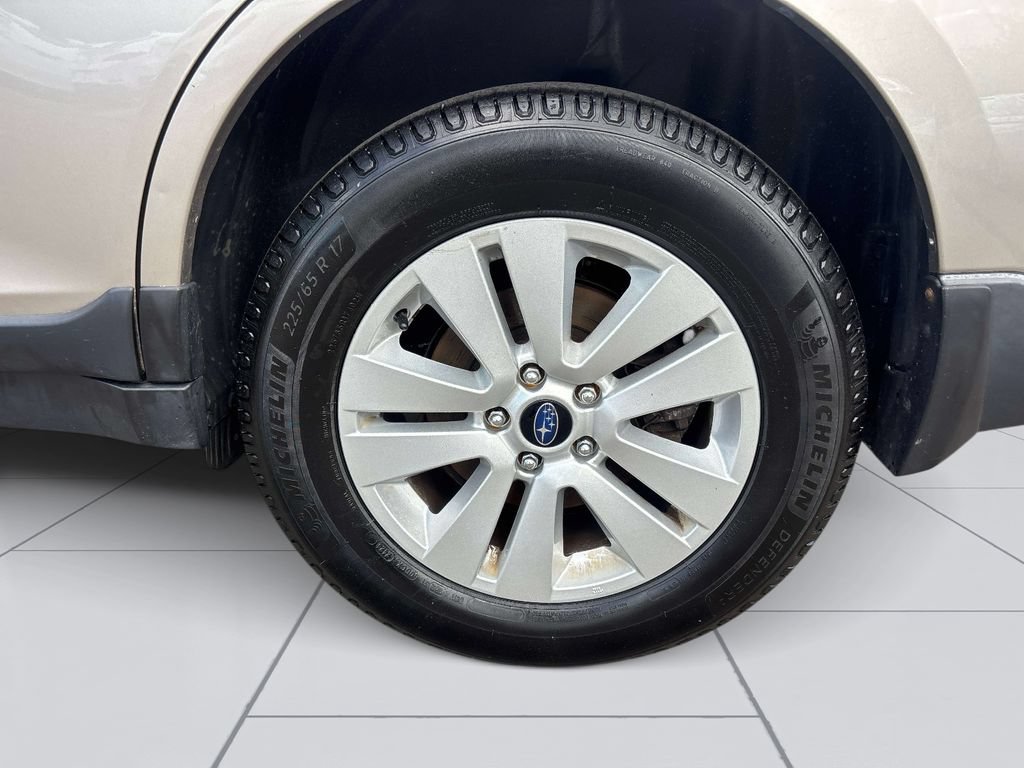 Used 2018 Subaru Outback 2.5i Premium AWD/4WD image 9