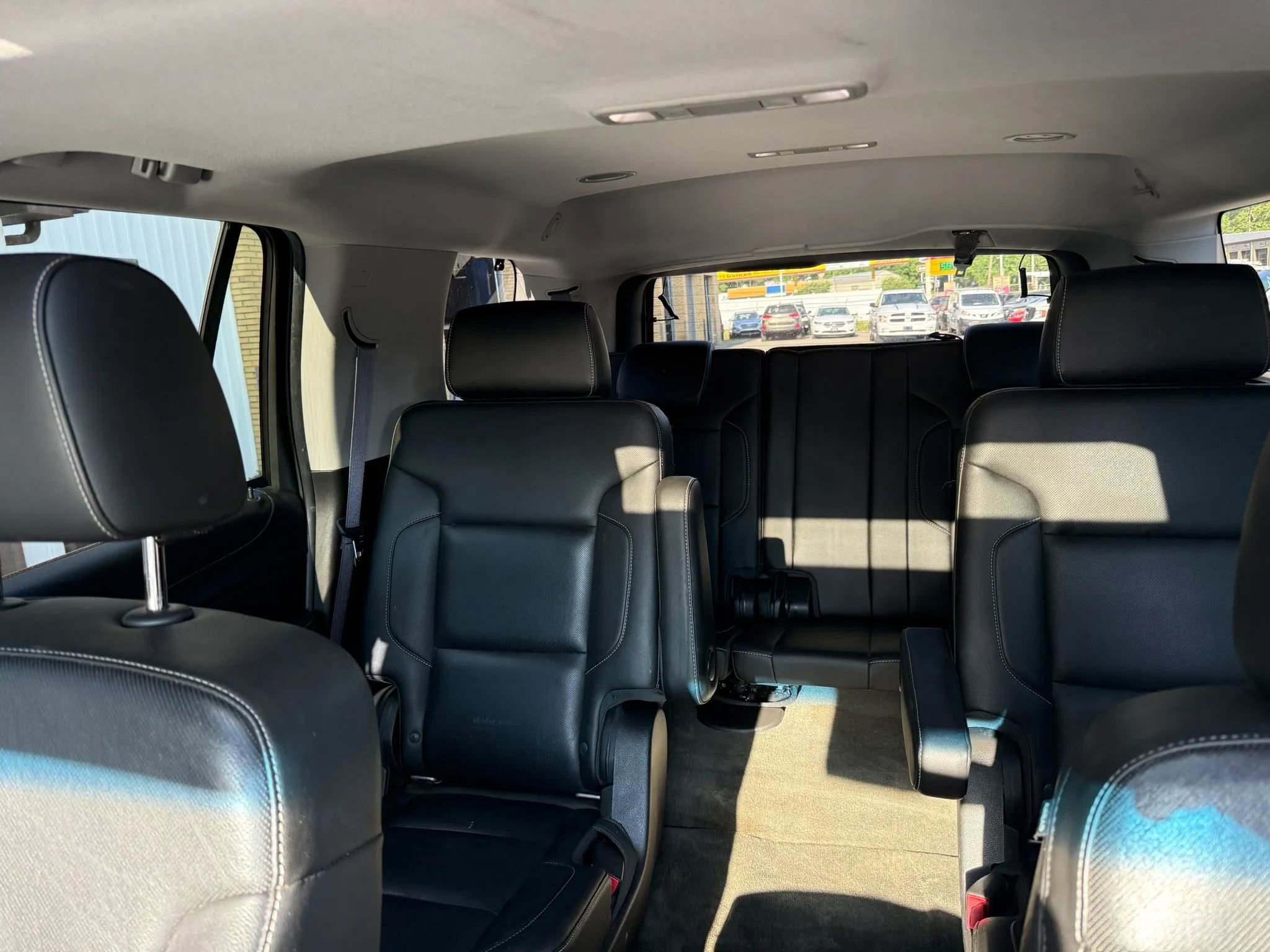 Used 2015 Chevrolet Tahoe LTZ AWD/4WD image 17