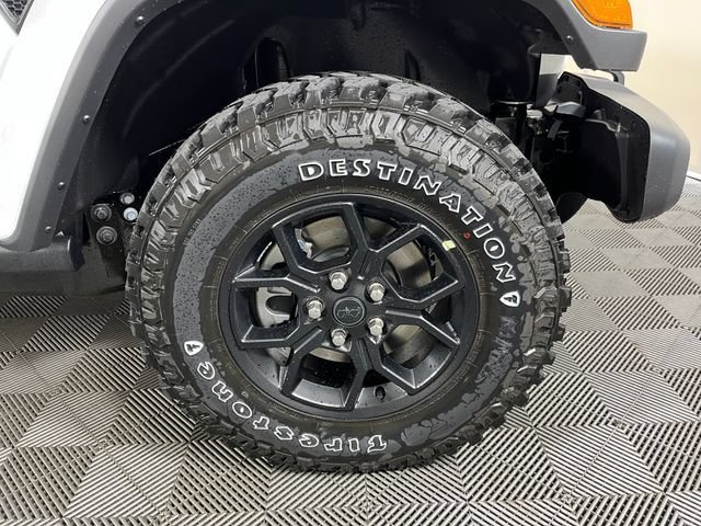 New 2026 Jeep Gladiator Sport AWD/4WD image 5