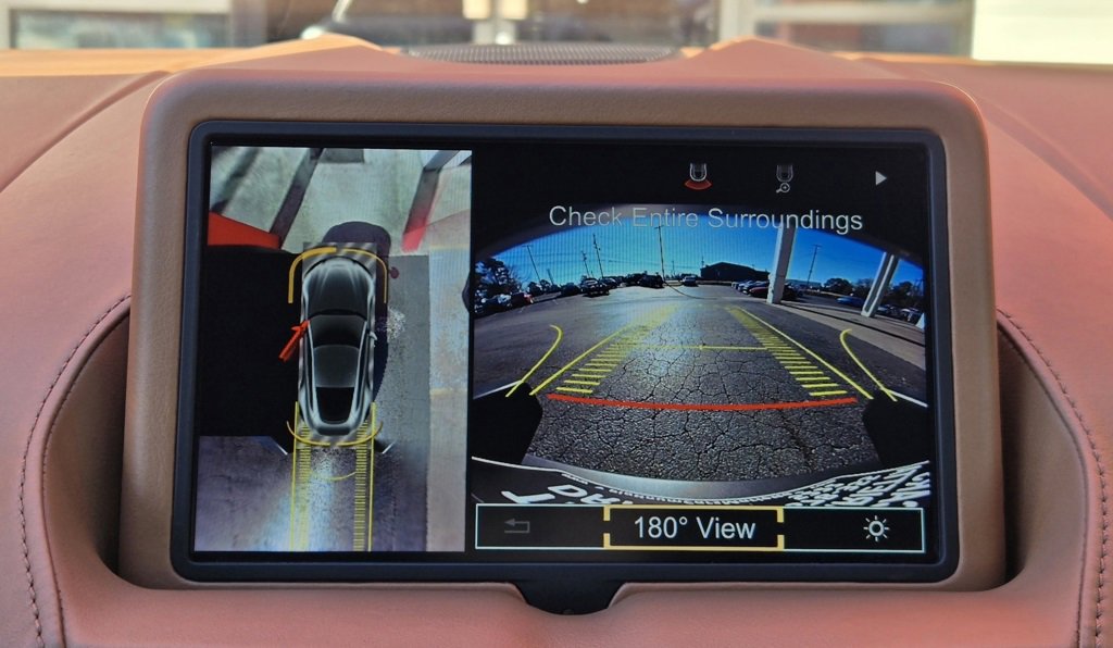 Used 2020 Aston Martin V8 Vantage Coupe image 20