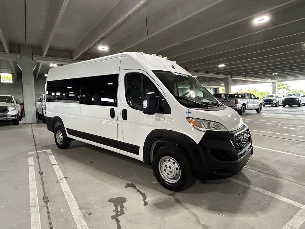 Used 2023 RAM ProMaster 2500 FWD image 2