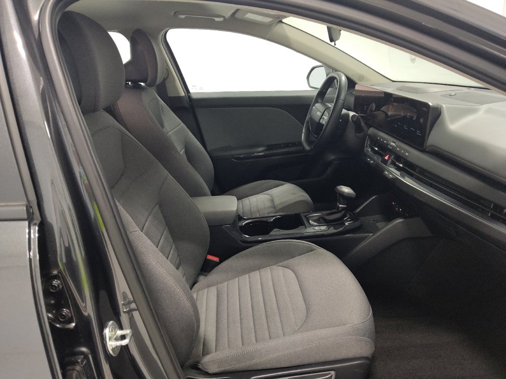 Used 2025 Kia K4 EX FWD image 21