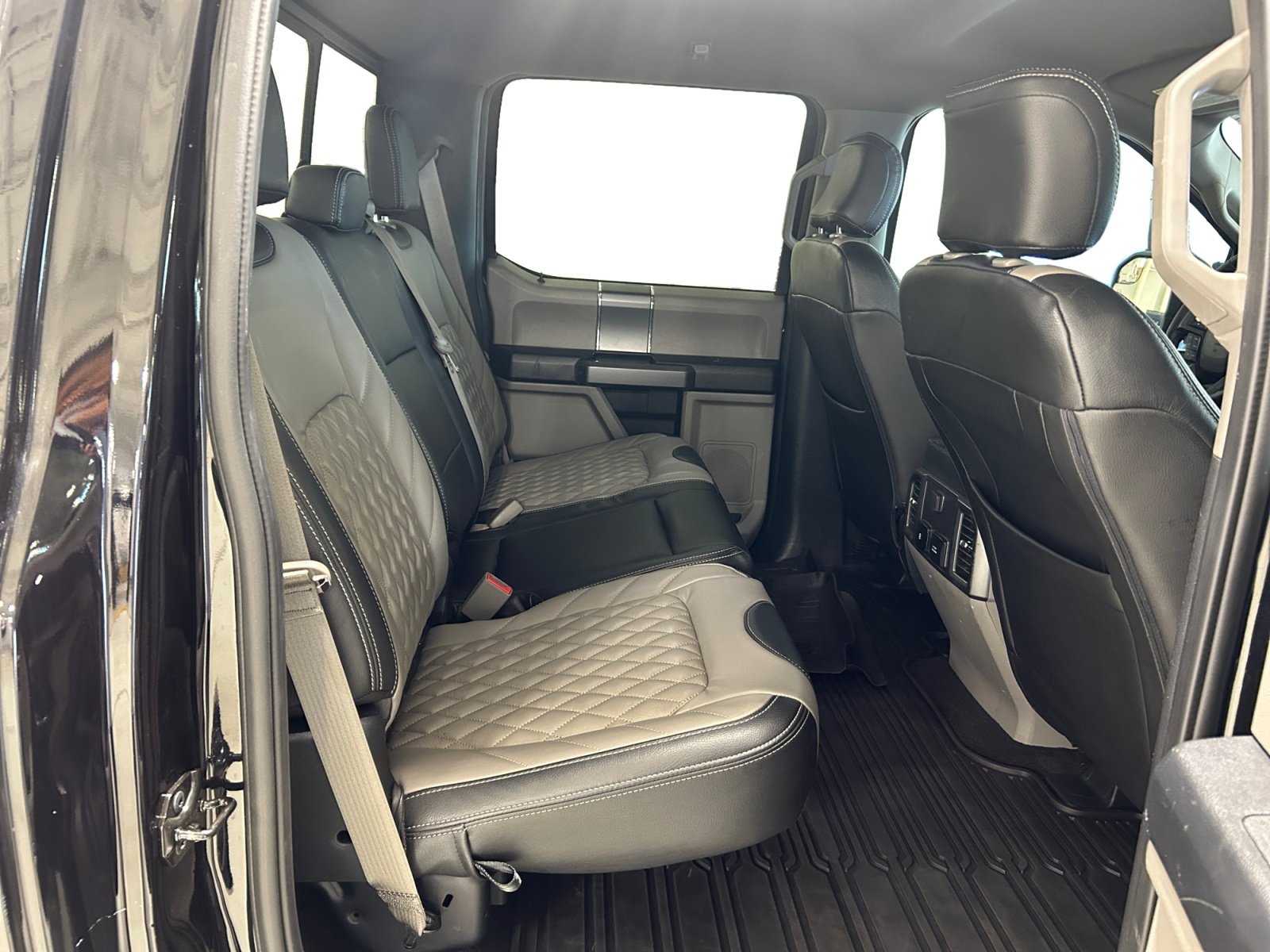 Used 2019 Ford F150 XLT w/ Equipment Group 302A Luxury RWD image 22