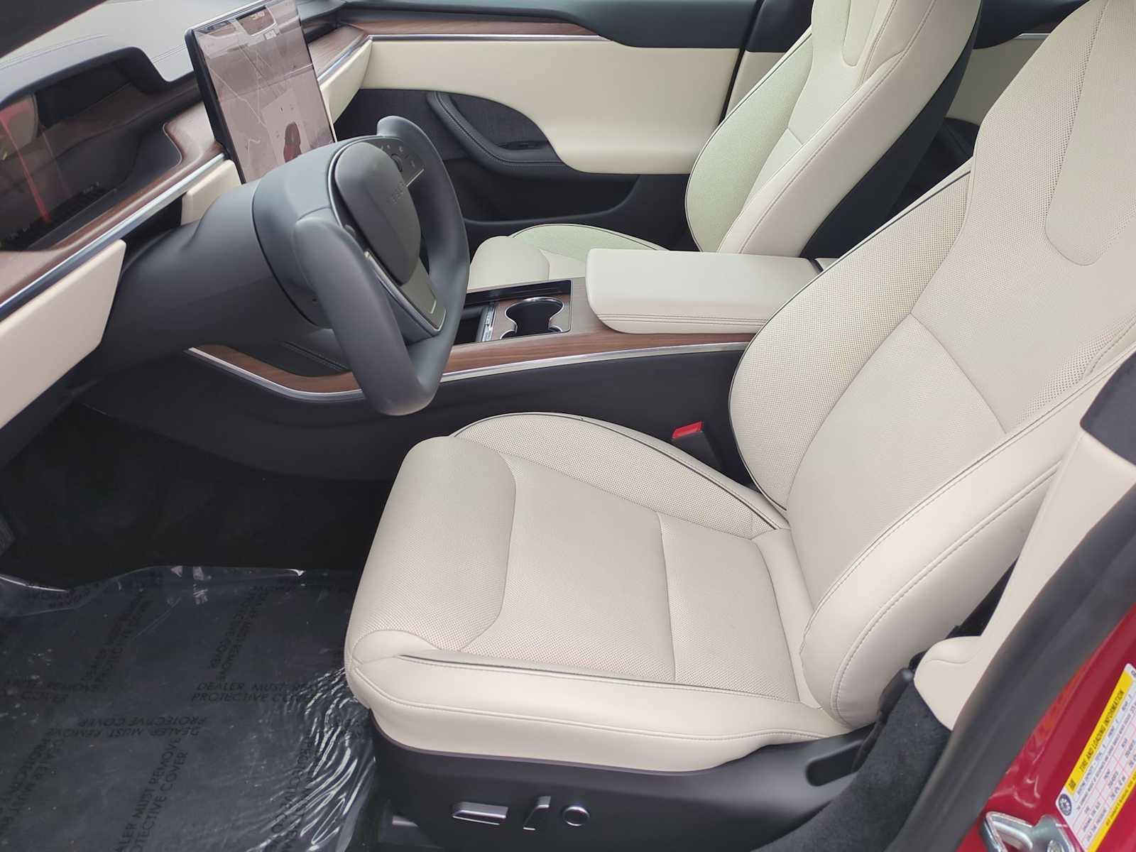 Used 2021 Tesla Model S Plaid image 15