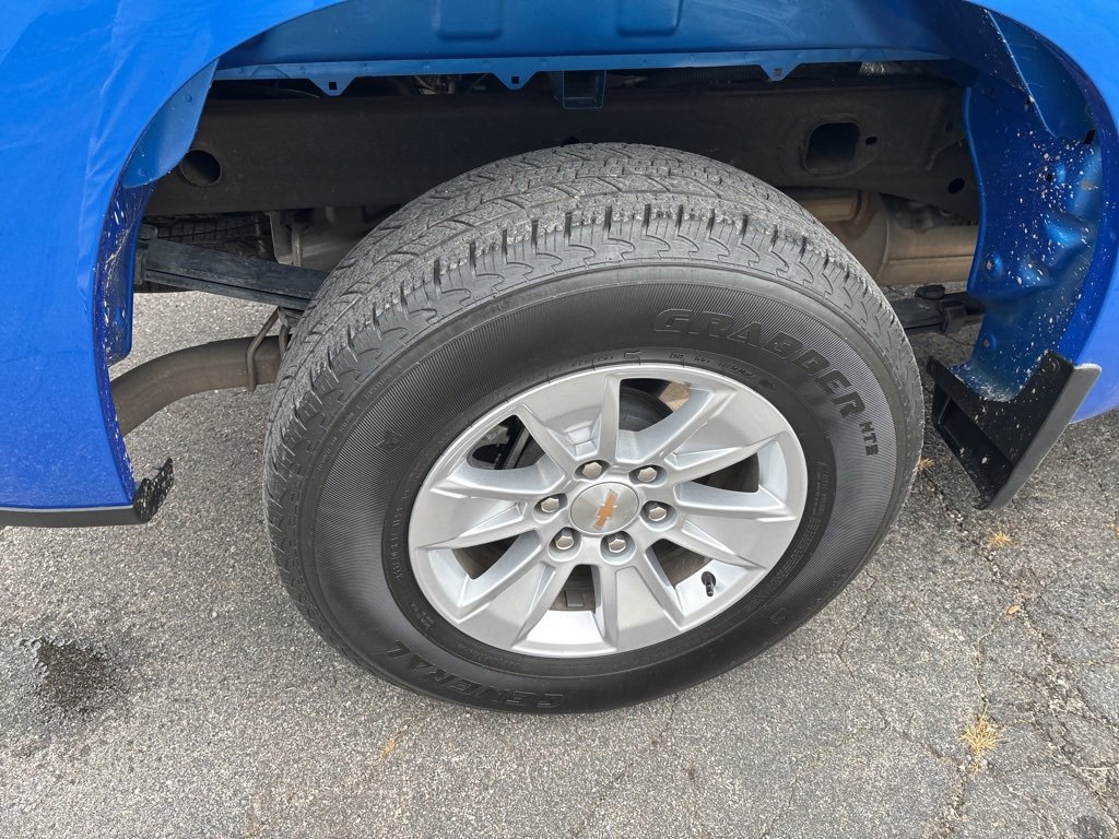 Used 2025 Chevrolet Silverado 1500 LT image 13