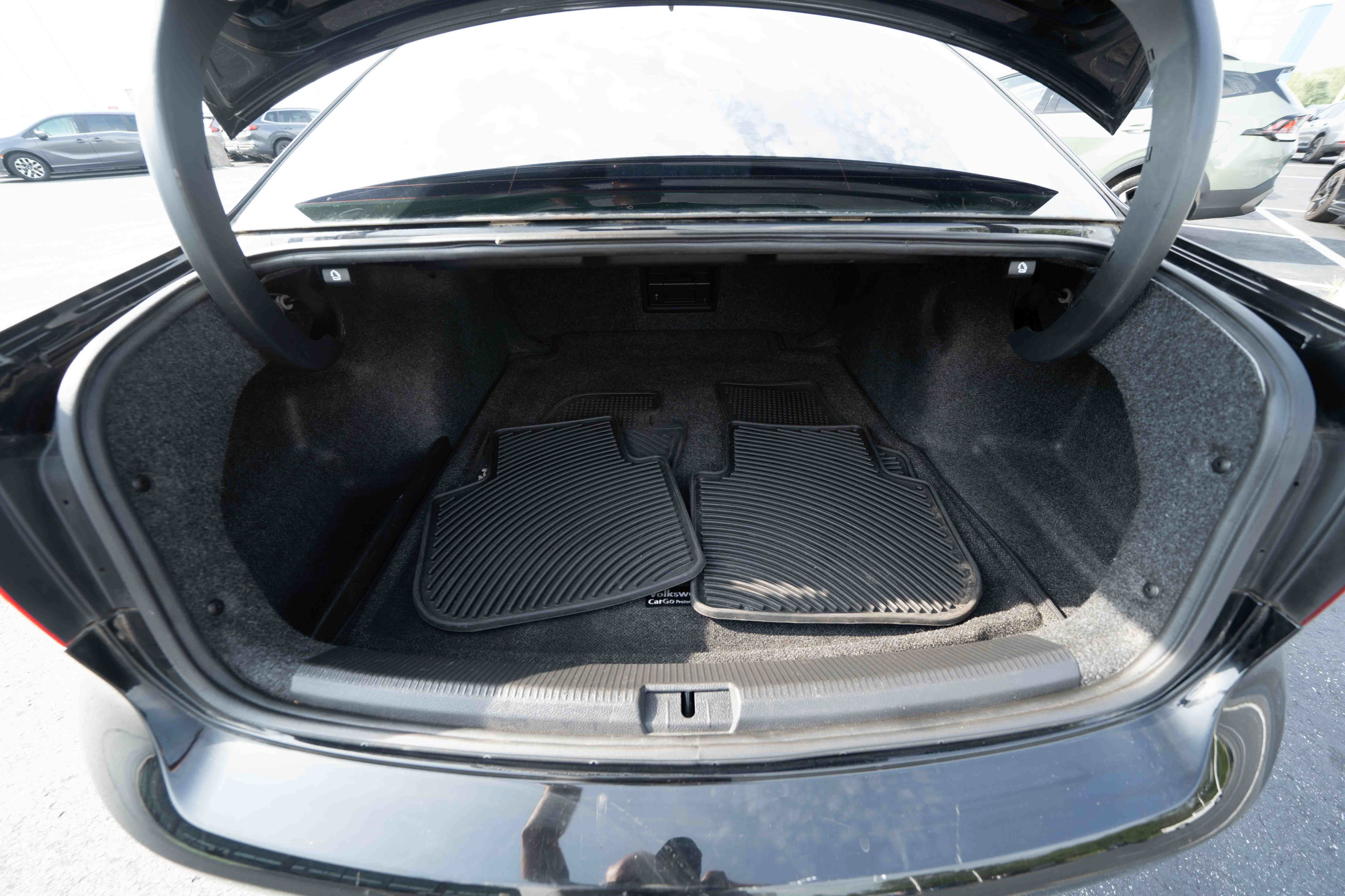 Used 2013 Volkswagen Passat 2.5 SEL Premium FWD image 24