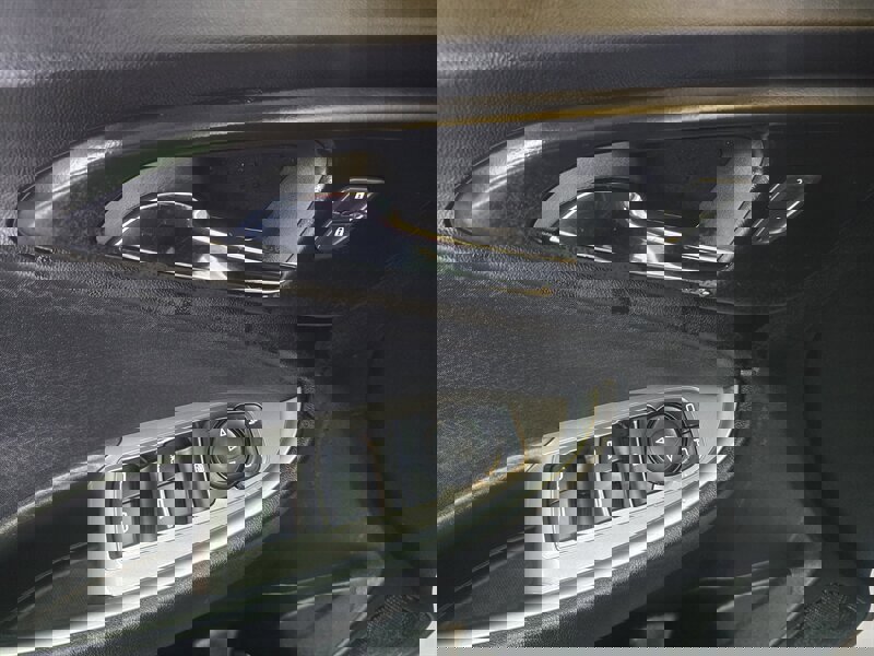 Used 2024 Chevrolet Malibu LT image 17