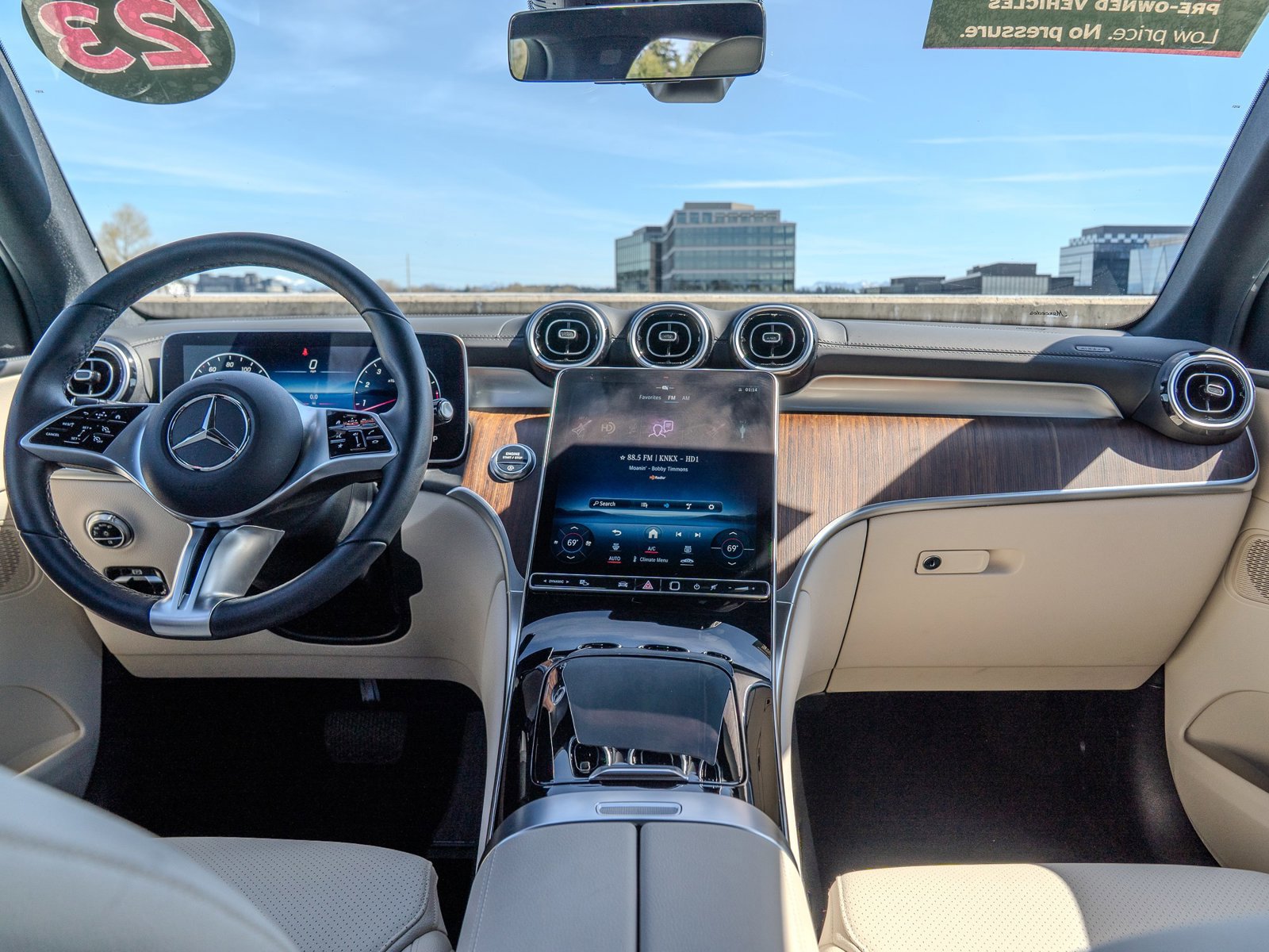 Used 2023 Mercedes-Benz GLC 300 4MATIC image 19