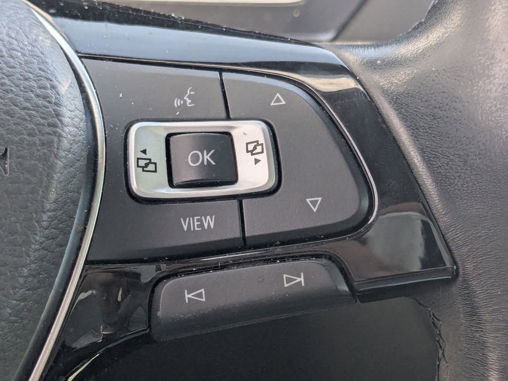 Used 2019 Volkswagen Tiguan SEL image 16