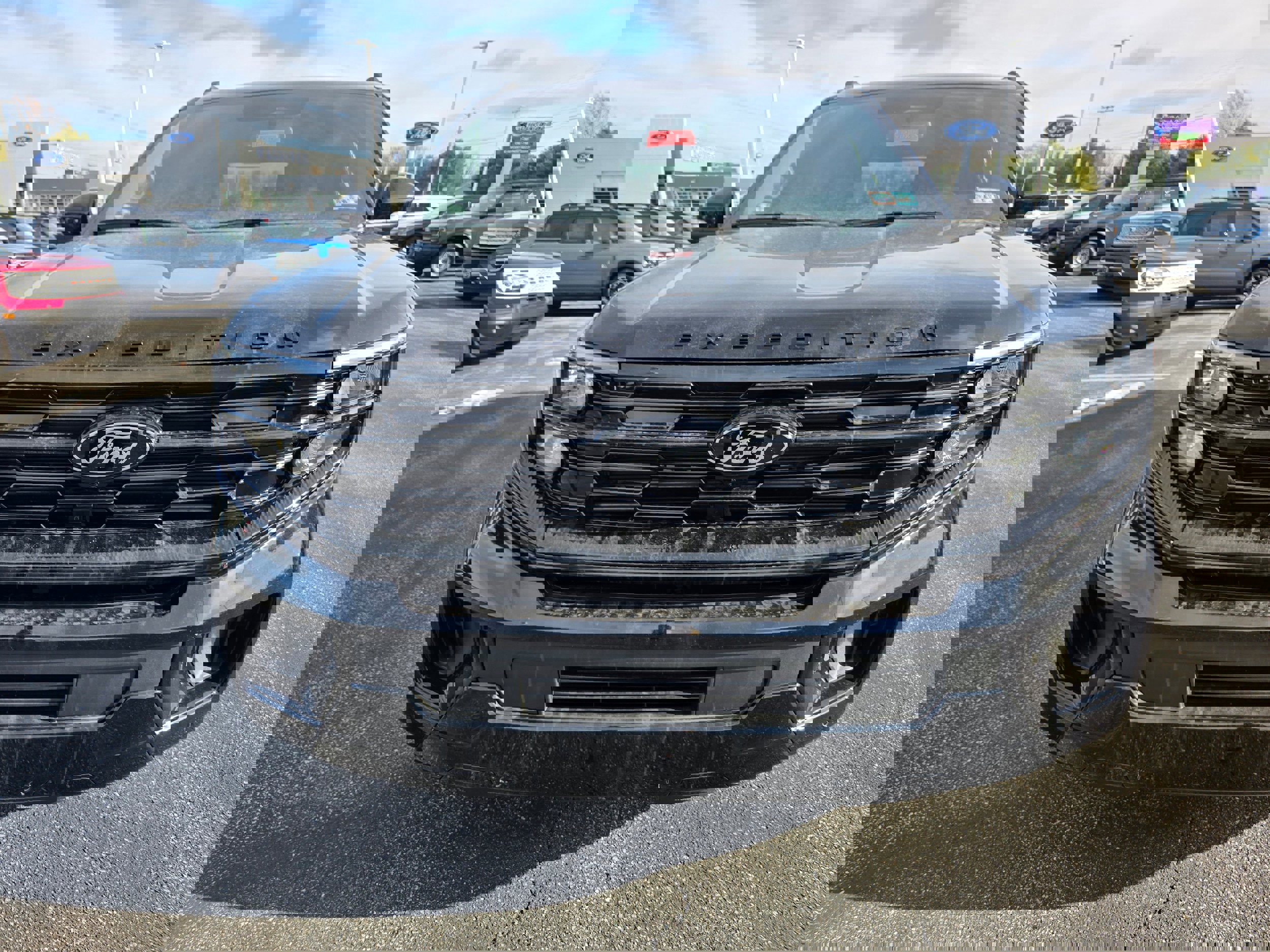 New 2025 Ford Expedition Max Platinum w/ Stealth Performance Package image 8