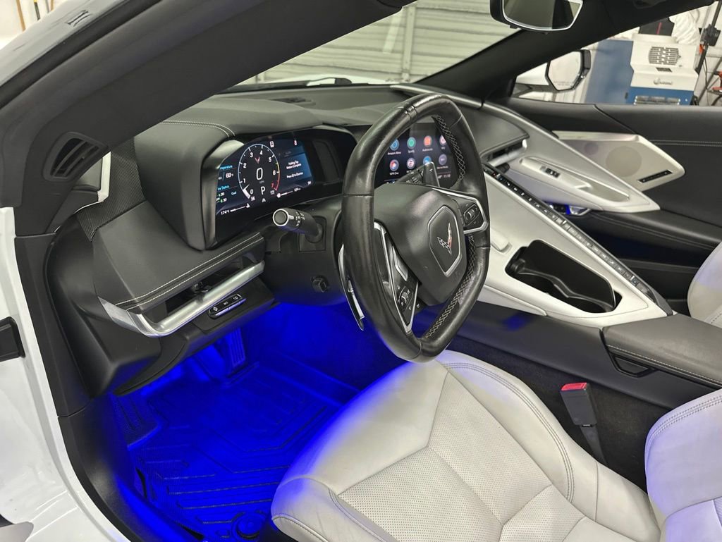 Used 2022 Chevrolet Corvette Stingray Preferred Conv w/ Z51 Performance Package RWD image 12