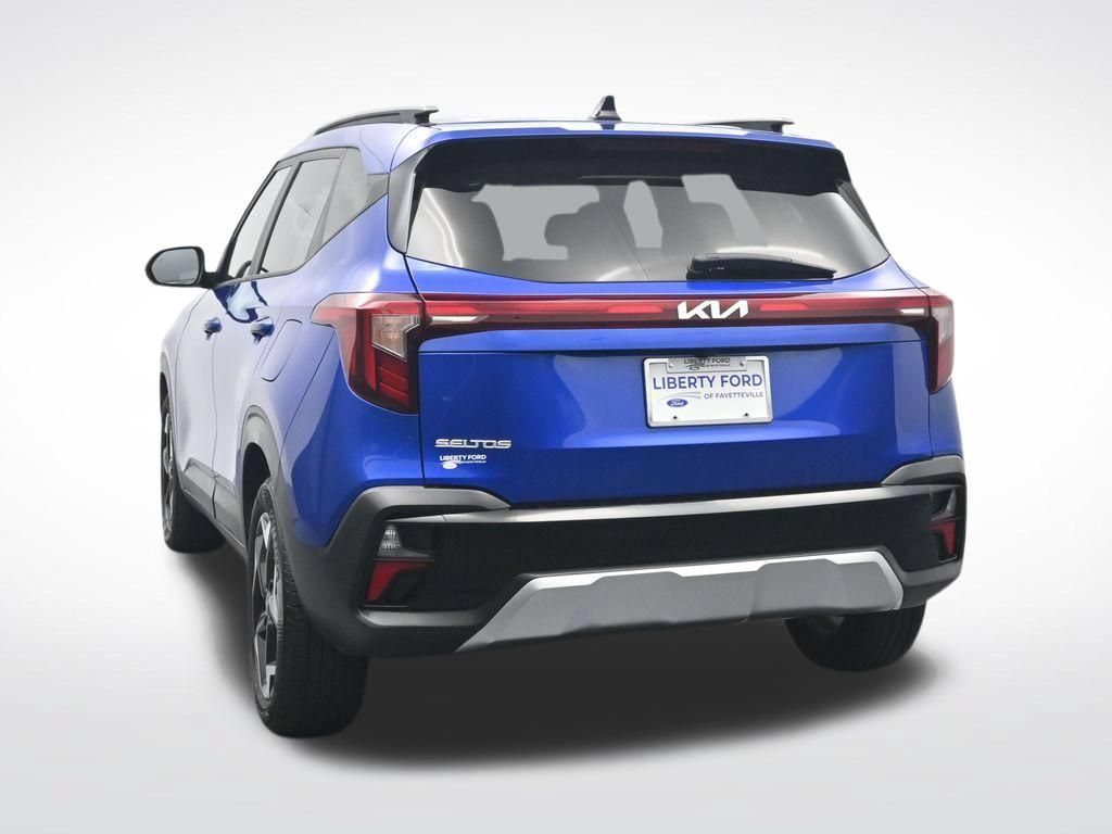 Used 2025 Kia Seltos S FWD image 9