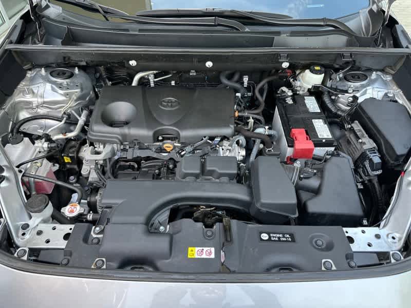 Used 2022 Toyota RAV4 LE AWD/4WD image 31