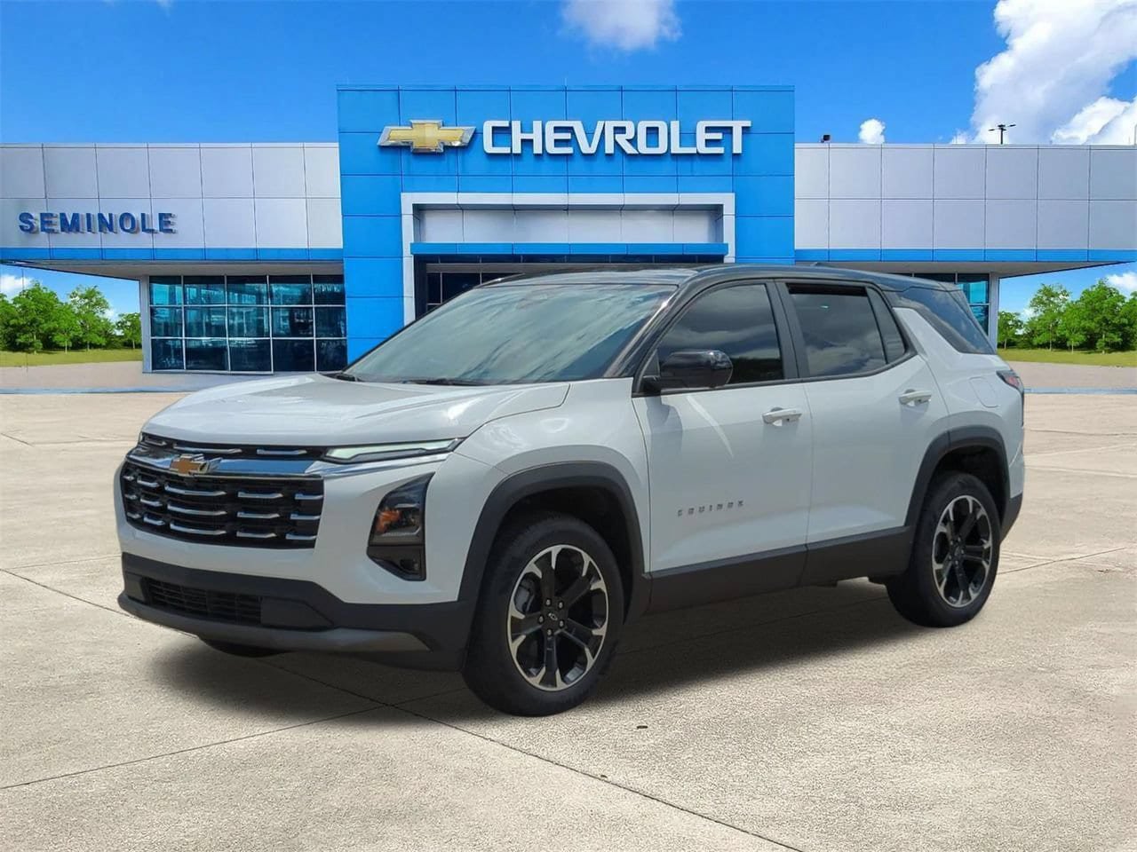 New 2027 Chevrolet Equinox LT w/ Safety and Technology Package FWD image 2