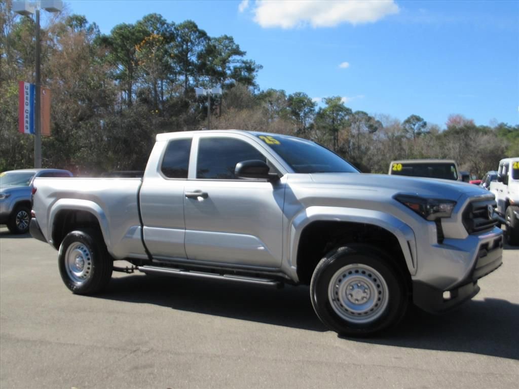 Used 2025 Toyota Tacoma SR w/ Towing Package AWD/4WD image 2