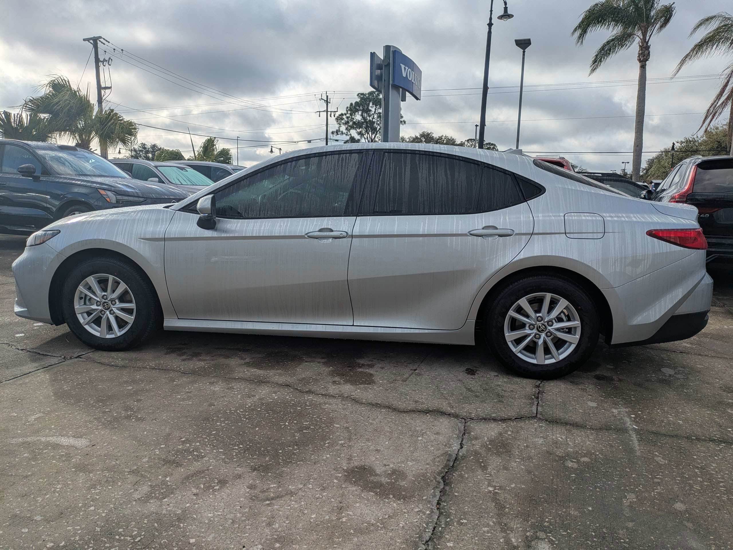 Used 2026 Toyota Camry LE FWD image 7