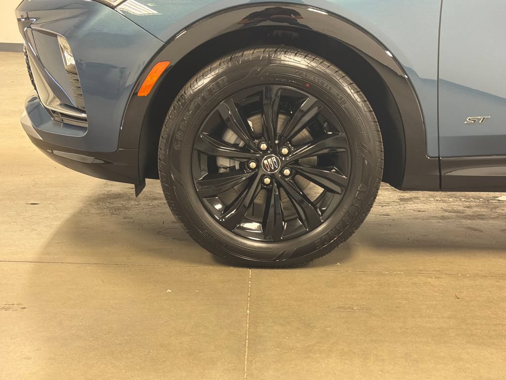 New 2026 Buick Envista Sport Touring w/ Convenience I Package FWD image 10