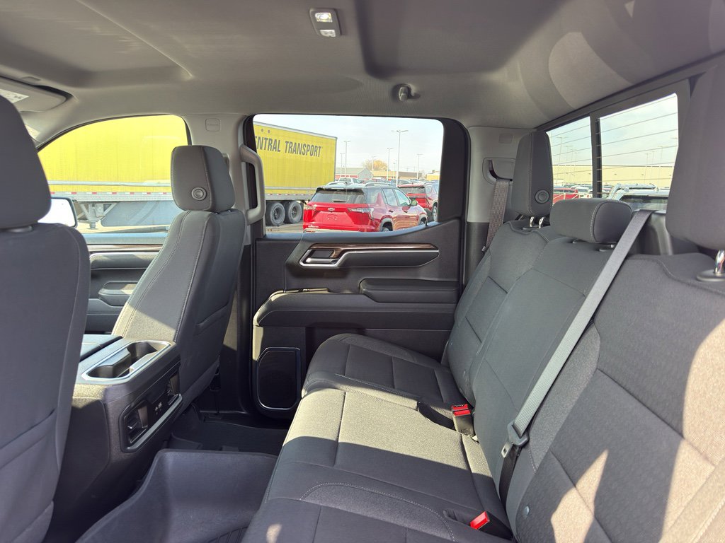 Used 2025 Chevrolet Silverado 1500 RST image 34