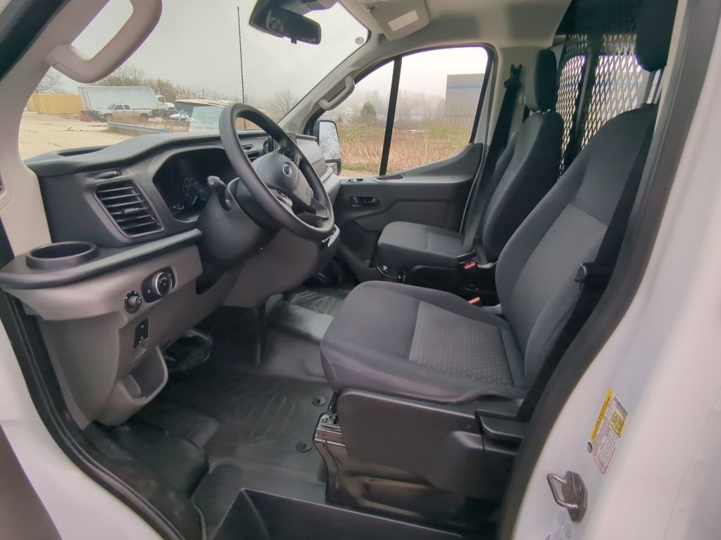 Used 2024 Ford Transit 250 Low Roof AWD w/ Exterior Upgrade Package image 12