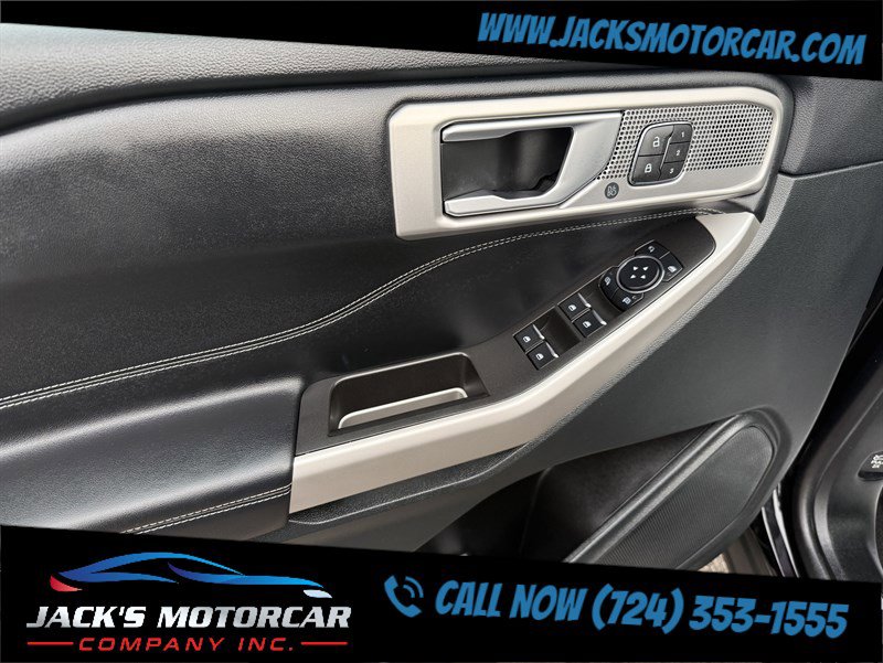 Used 2024 Ford Explorer Limited image 23