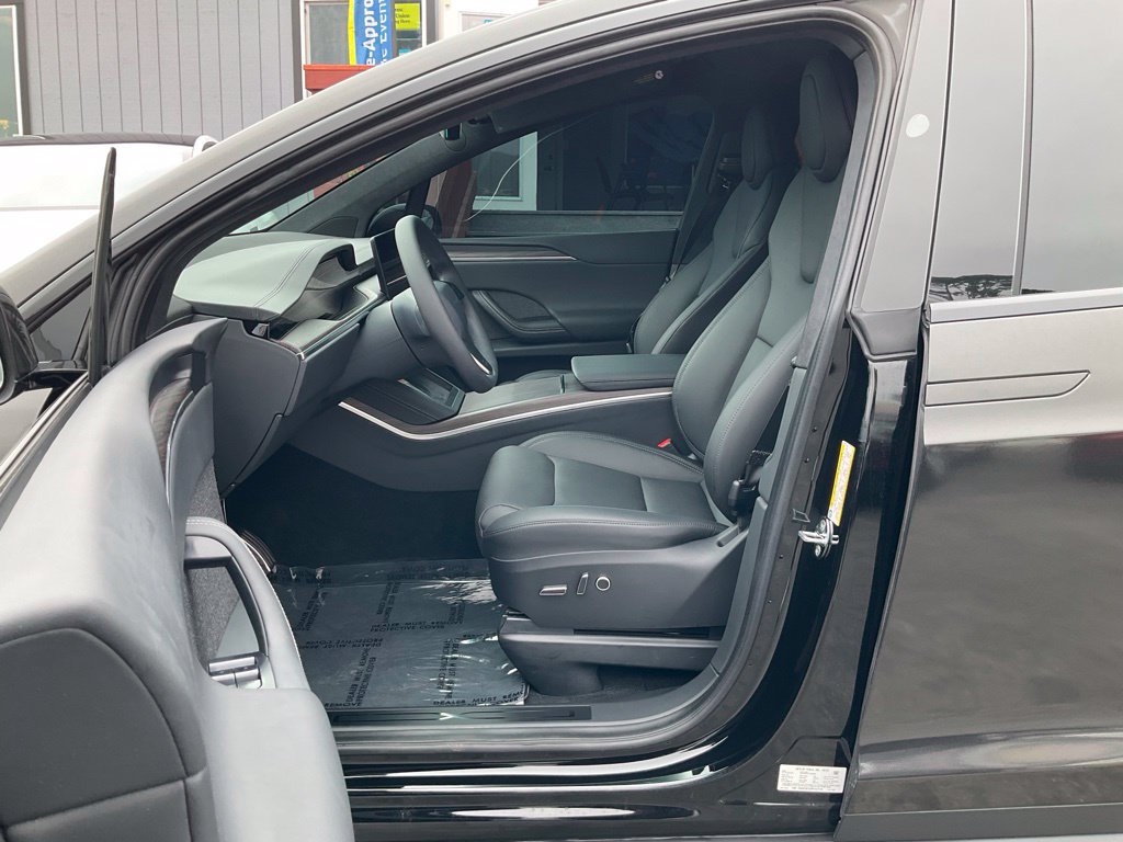 Used 2023 Tesla Model X AWD/4WD image 14