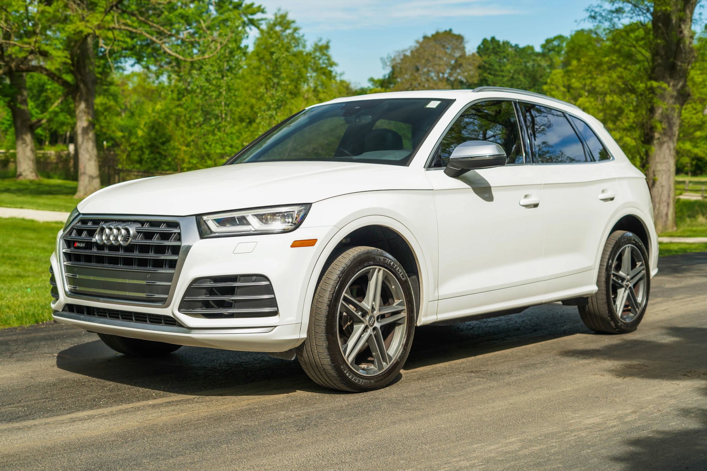 Used 2018 Audi SQ5 Premium Plus AWD/4WD image 1