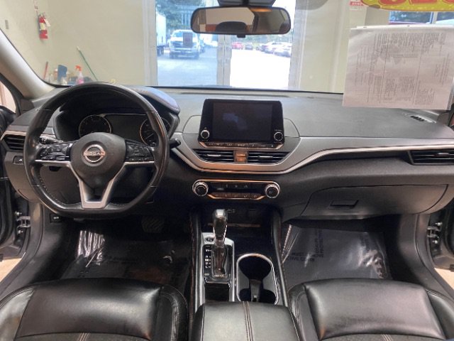Used 2023 Nissan Altima 2.5 SR FWD image 13