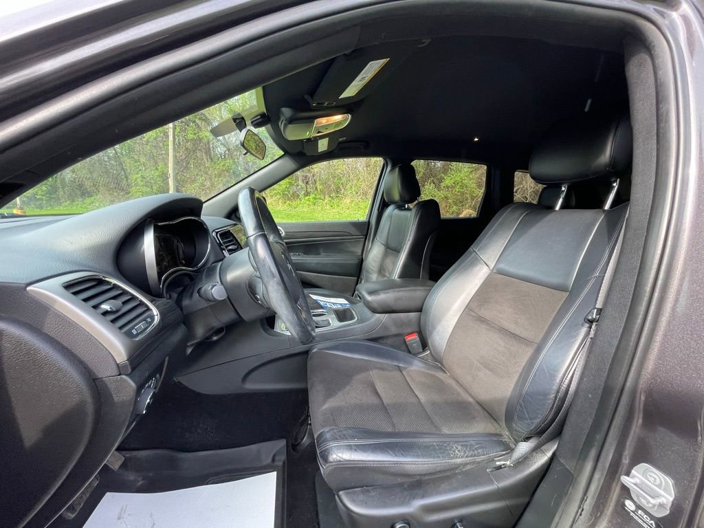 Used 2021 Jeep Grand Cherokee Laredo X image 26