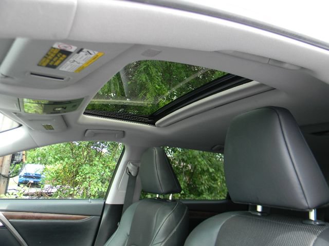 Used 2022 Lexus RX 350L Premium w/ Premium Package AWD/4WD image 22