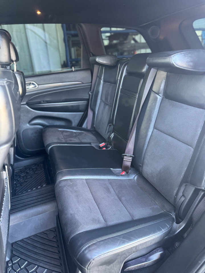 Used 2021 Jeep Grand Cherokee Laredo X image 17