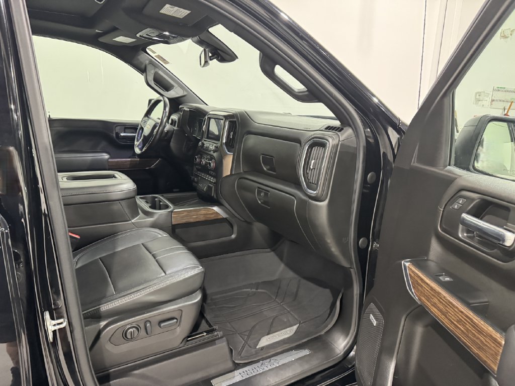 Used 2022 Chevrolet Silverado 1500 High Country w/ Safety Package II AWD/4WD image 22