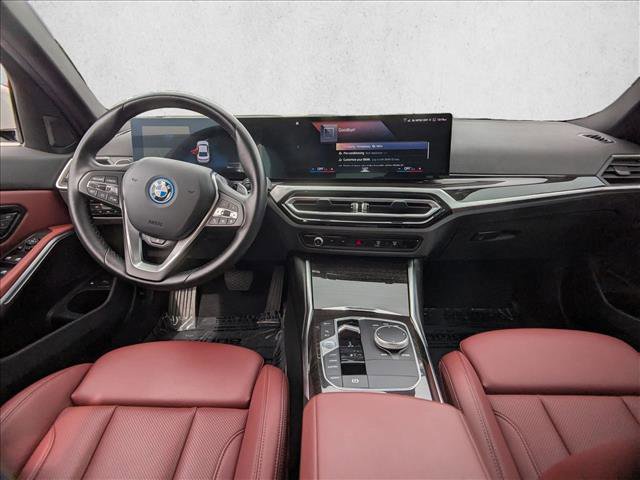 Used 2023 BMW 330e xDrive w/ Premium Package image 15