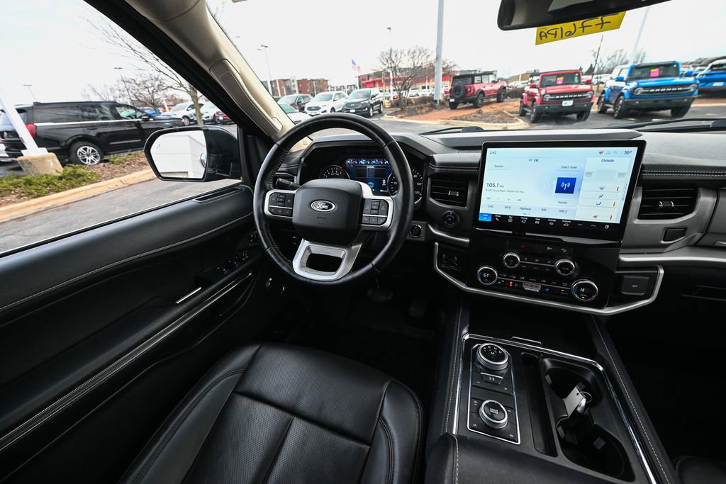 Used 2022 Ford Expedition Max XLT image 33