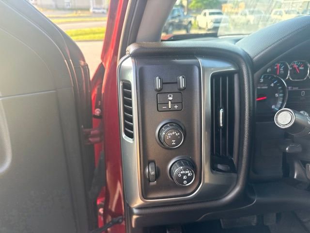 Used 2018 Chevrolet Silverado 1500 LT w/ All Star Edition AWD/4WD image 19